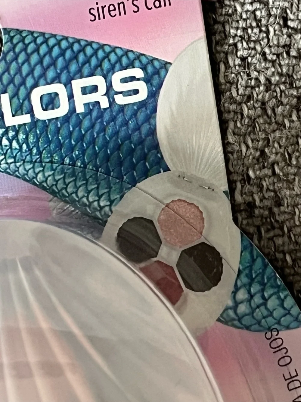 La Colors Sirens Call Shimmer Eyeshadow Palette Seashell Mermaid Beach Coastal